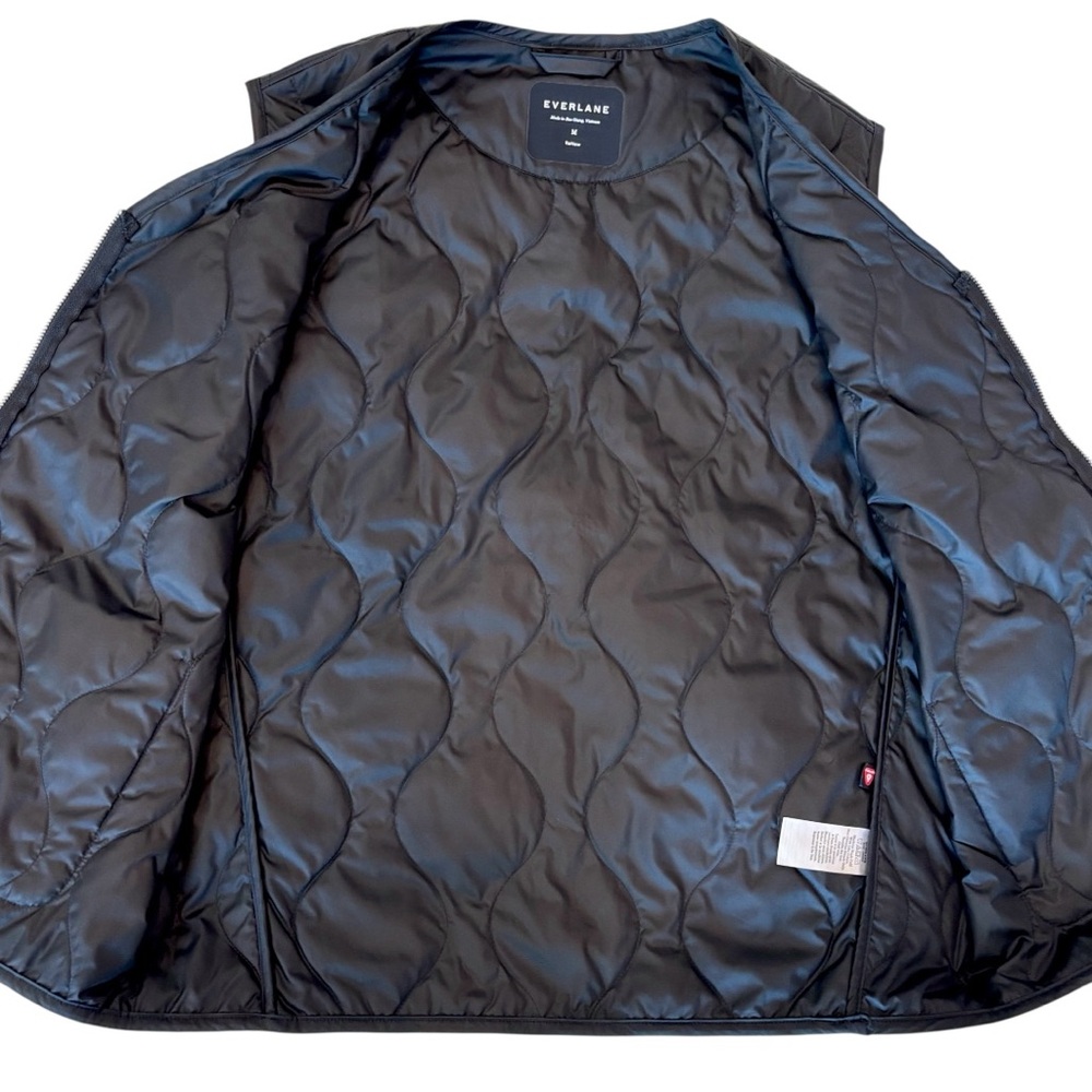 Everlane ReNew Quilted Black Liner Vest Medium Primaloft Zip Puffer Lightweight - Picture 6 of 10